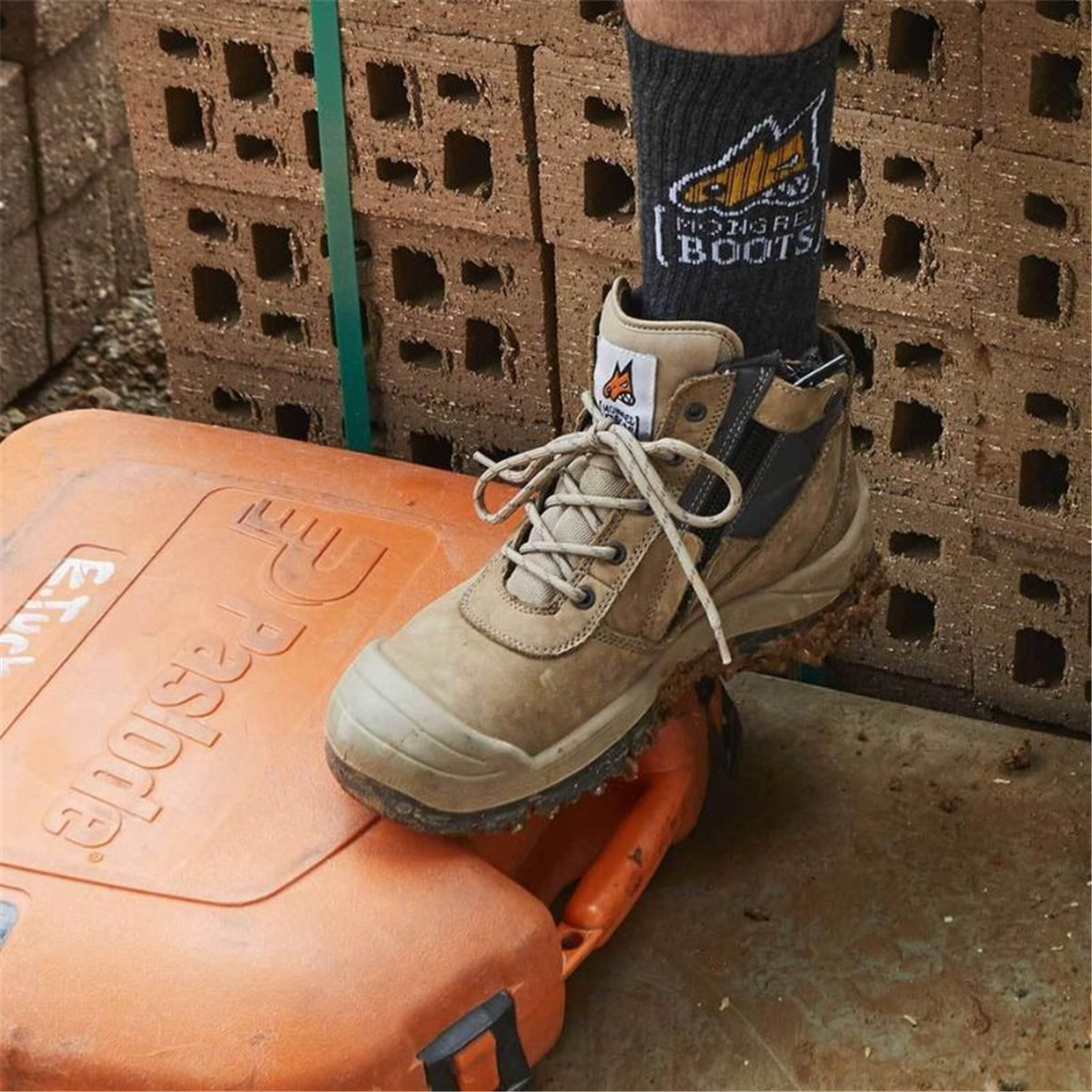 Mongrel 461060 Zip Sider Safety Boot - Stone